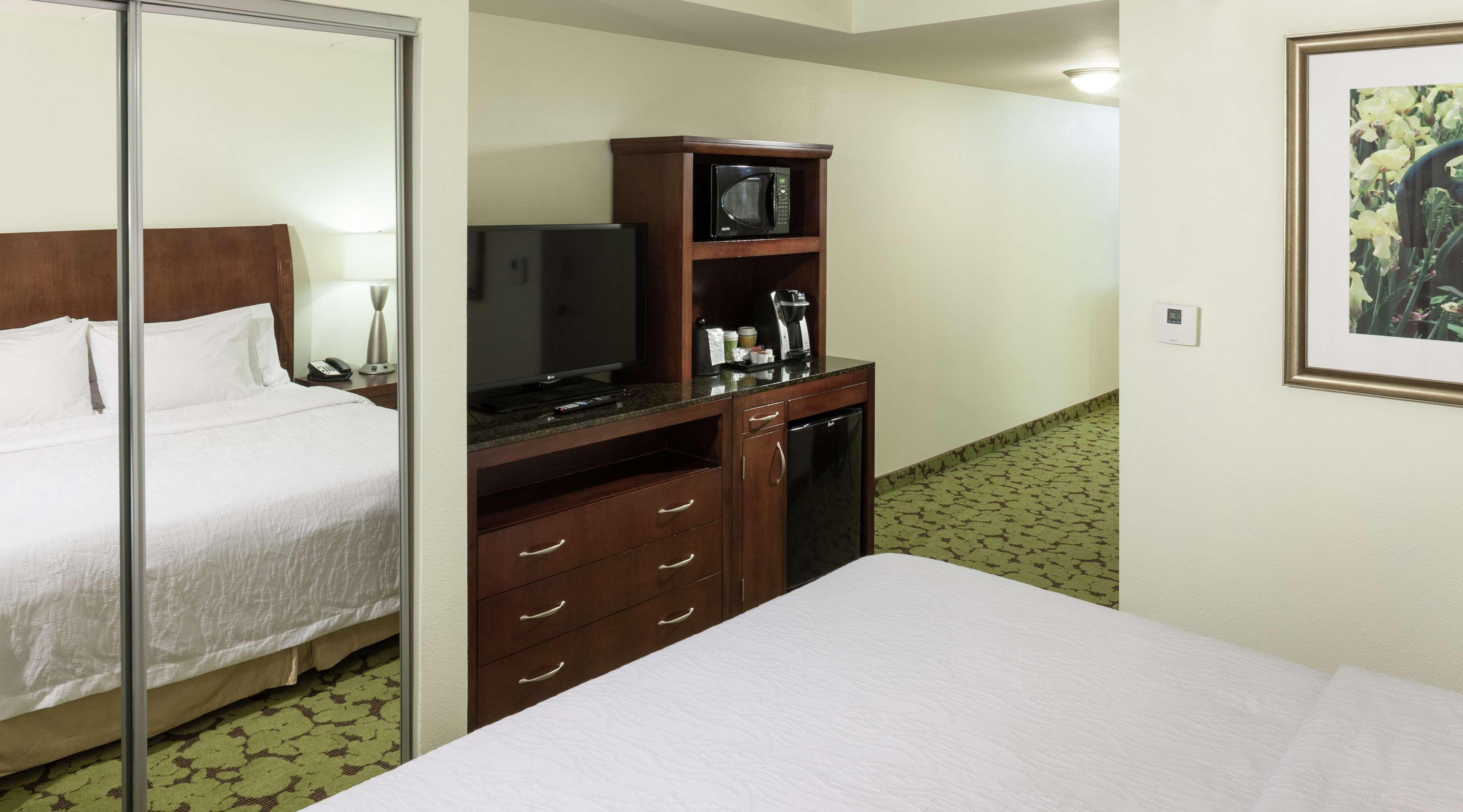Hilton Garden Inn Dallas/Дънканвил Екстериор снимка