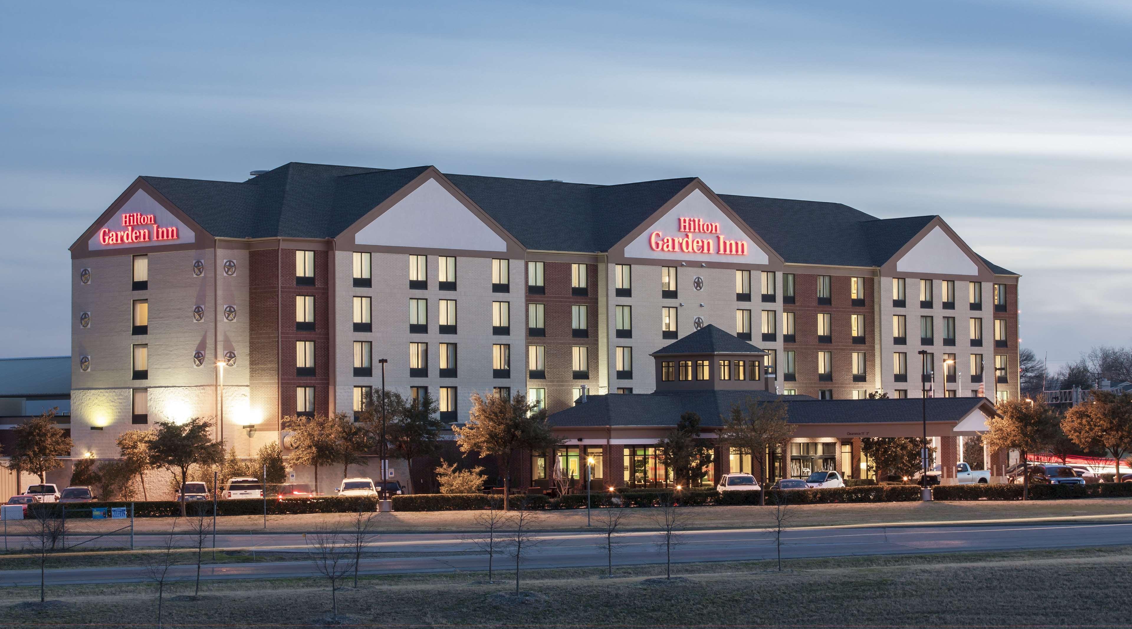 Hilton Garden Inn Dallas/Дънканвил Екстериор снимка