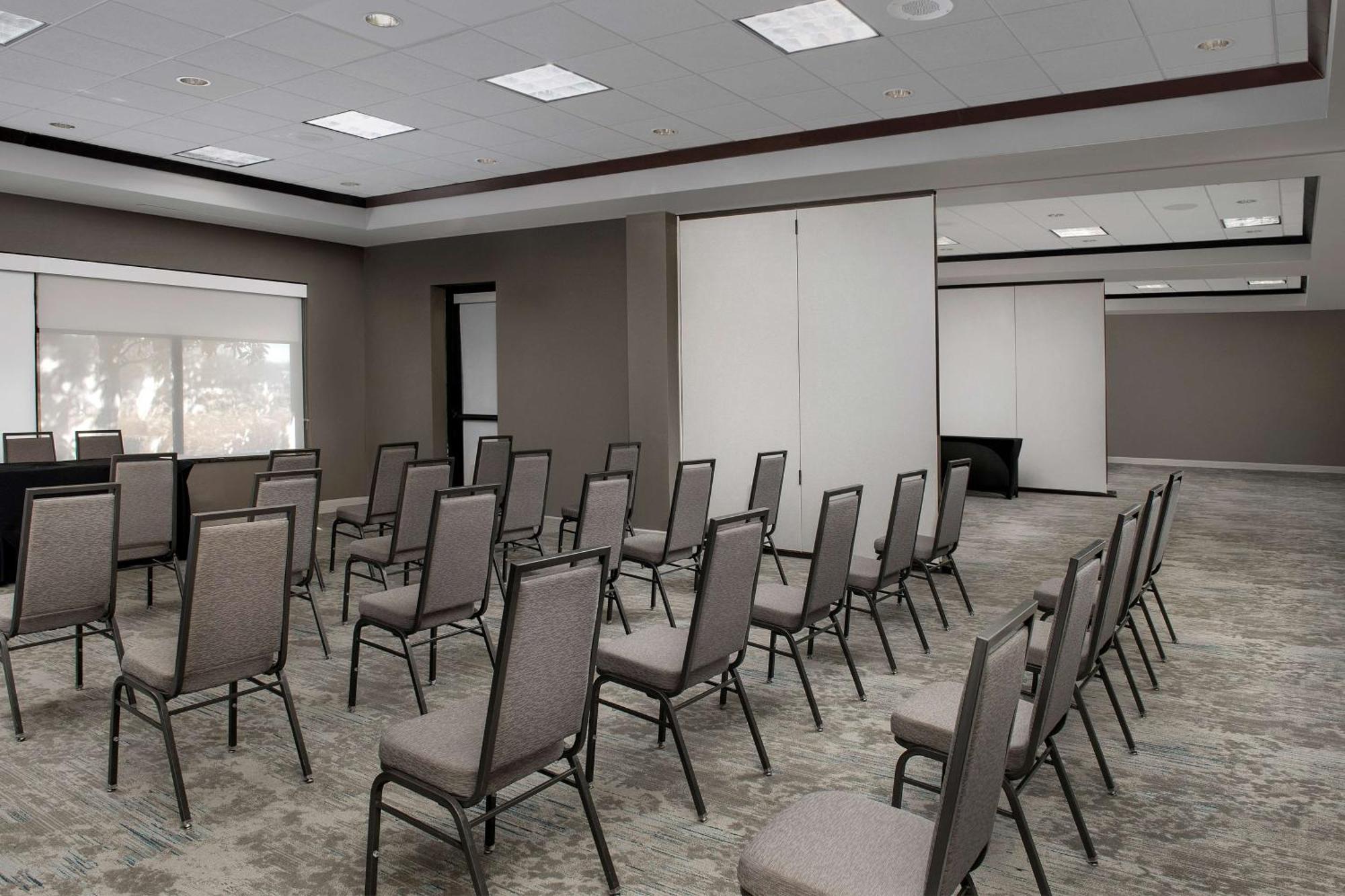 Hilton Garden Inn Dallas/Дънканвил Екстериор снимка