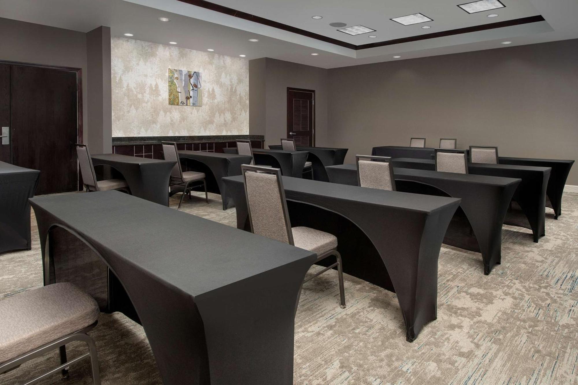 Hilton Garden Inn Dallas/Дънканвил Екстериор снимка