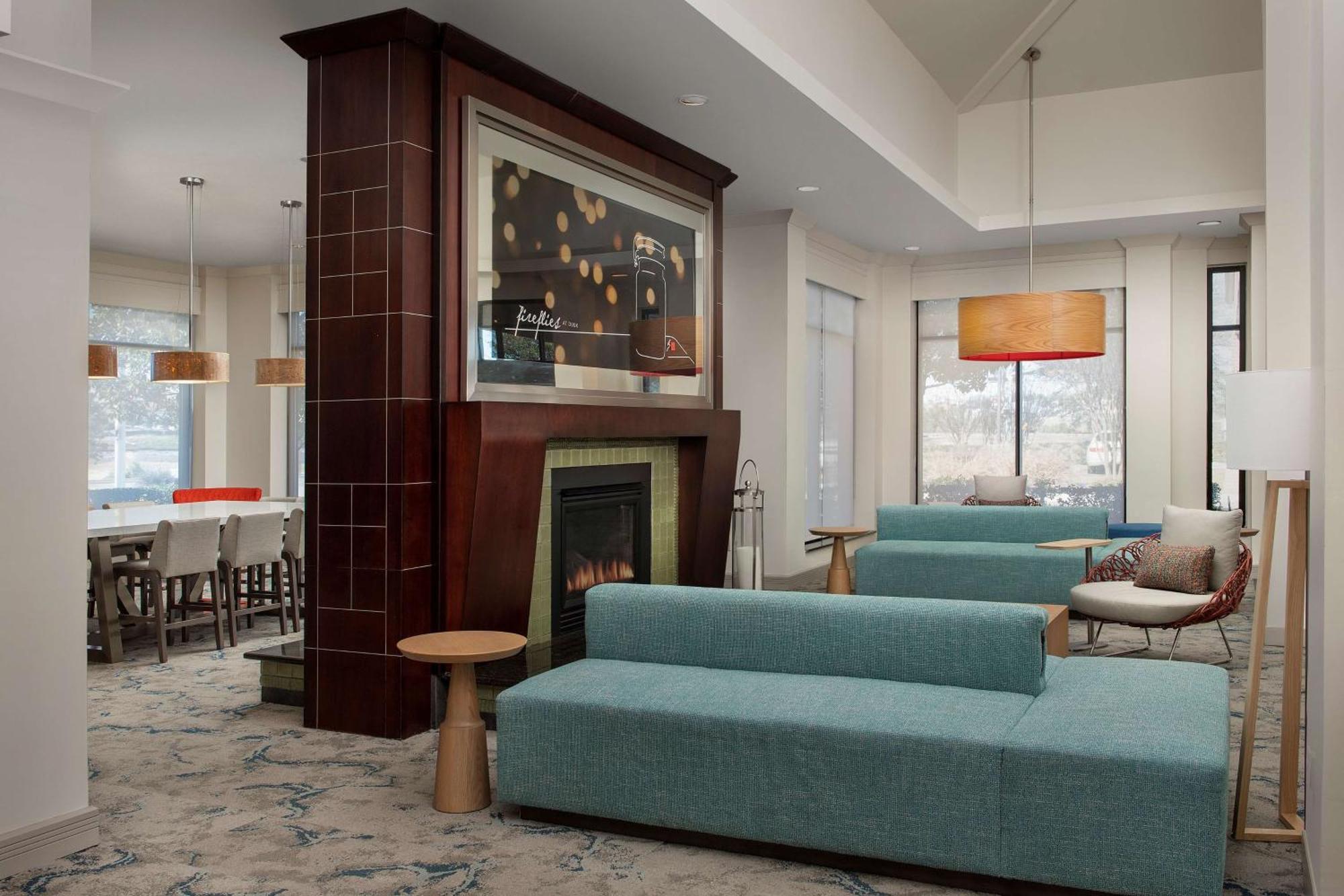 Hilton Garden Inn Dallas/Дънканвил Екстериор снимка