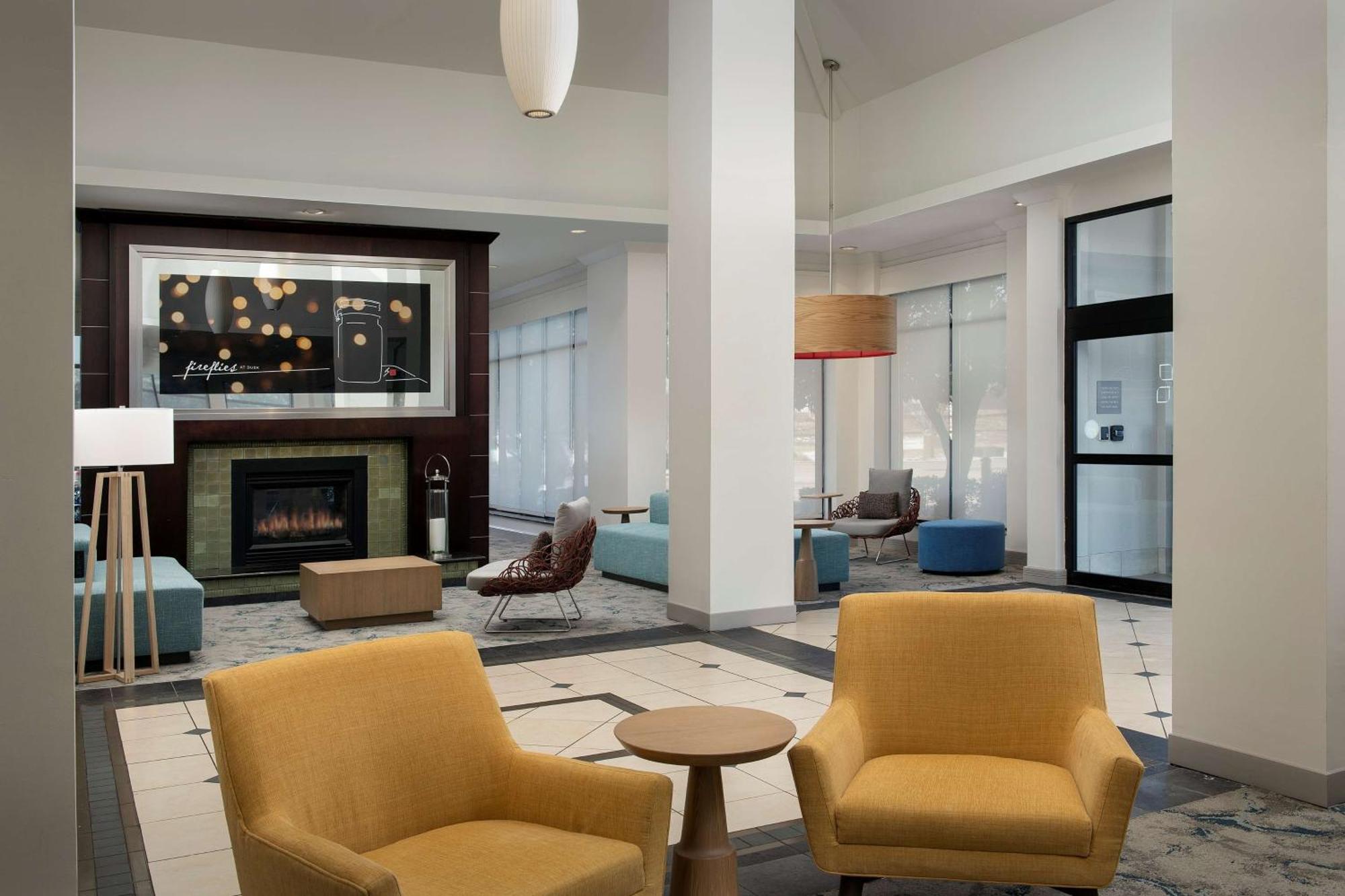 Hilton Garden Inn Dallas/Дънканвил Екстериор снимка